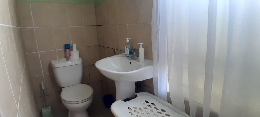 To Let 3 Bedroom Property for Rent in Whispering Pines Western Cape